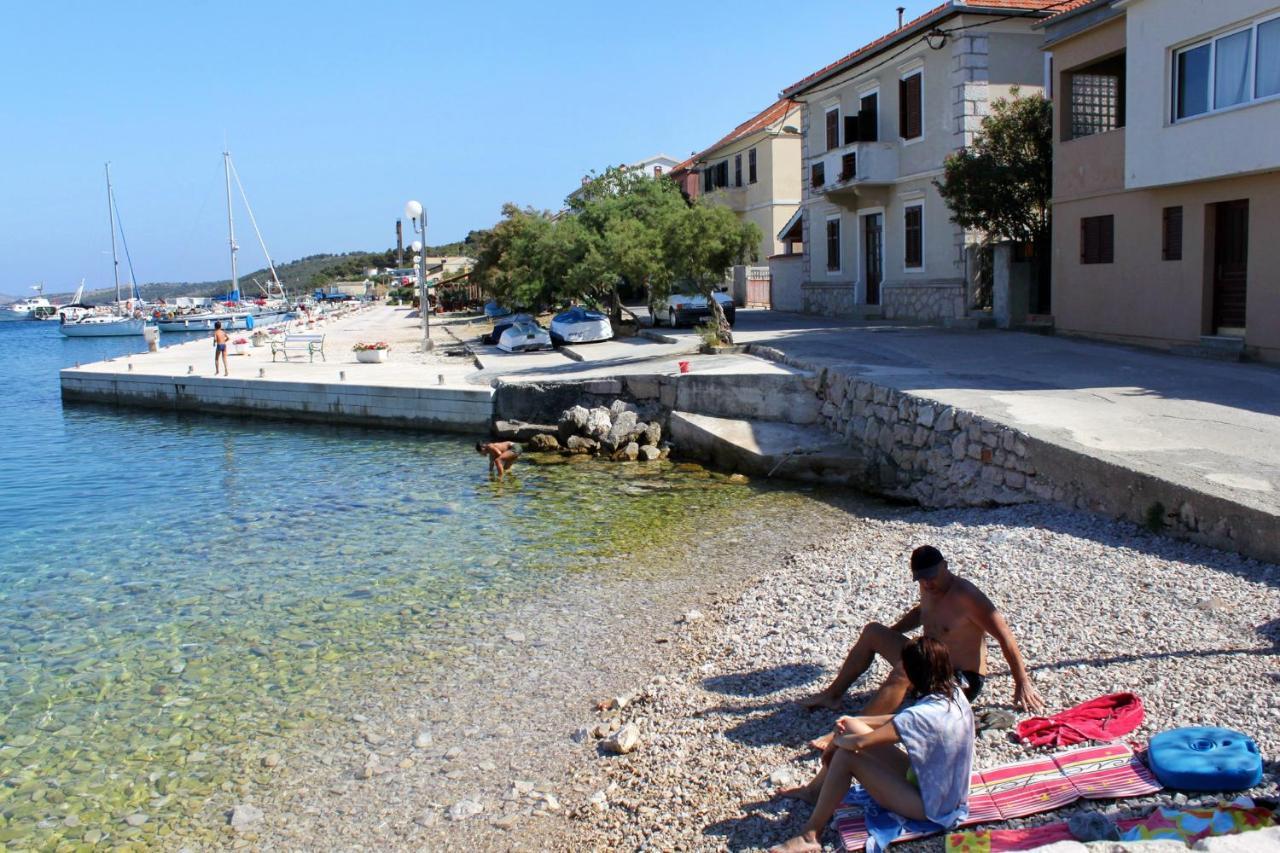 Apartments With A Parking Space Sali, Dugi Otok - 8136 Exteriör bild