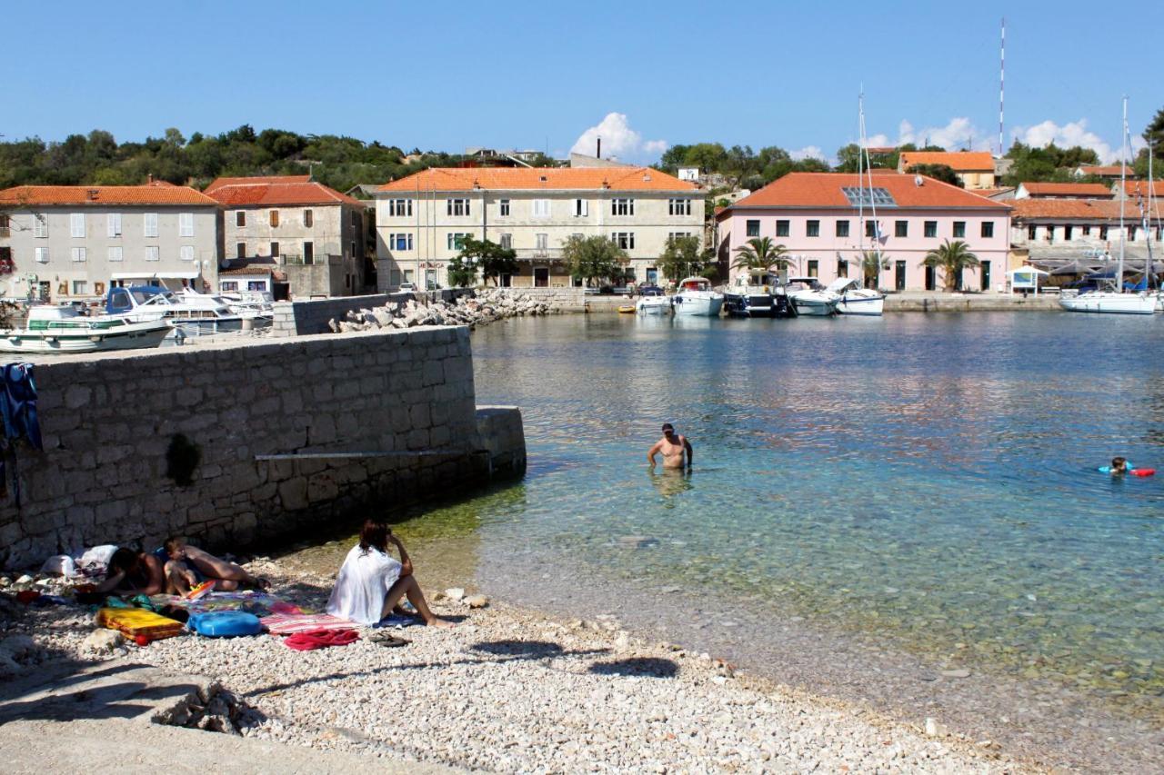 Apartments With A Parking Space Sali, Dugi Otok - 8136 Exteriör bild